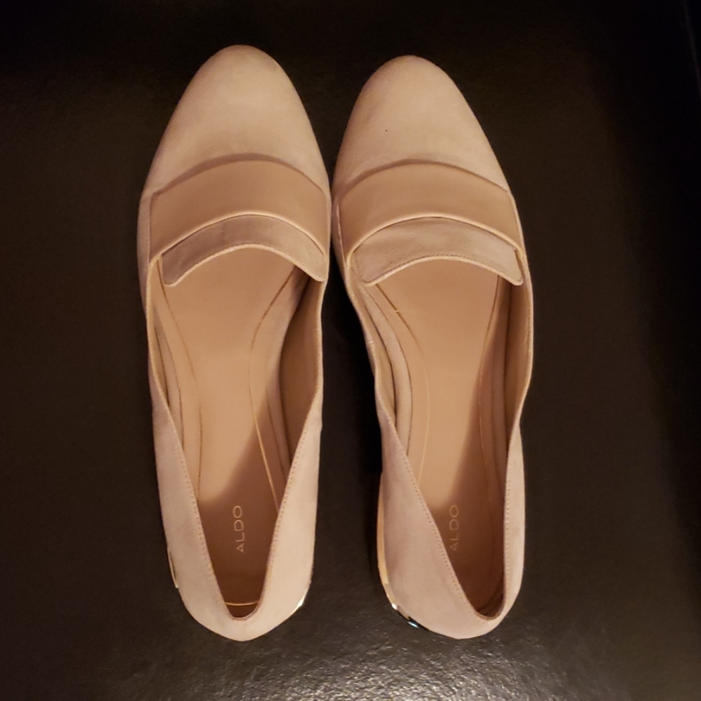 Shoes - Picture 4 of 5